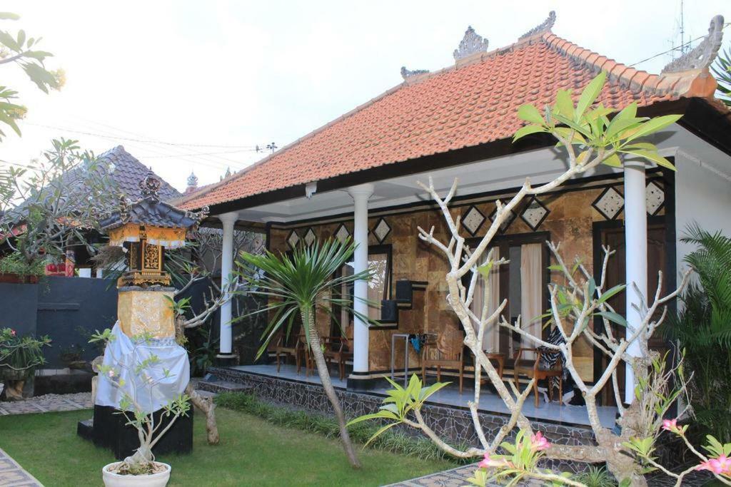 Arya Inn Enny Salon And Spa Нуса-Лембонган Экстерьер фото